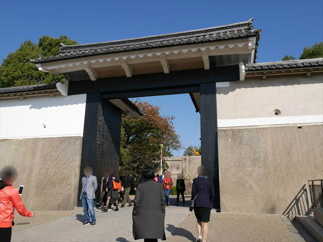 大阪城「桜門」